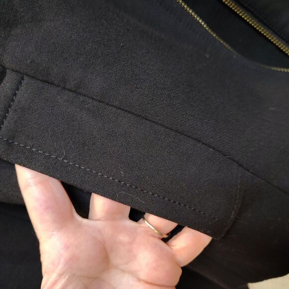 Black Blazer with Zipper Detail - Picture 5 of 9